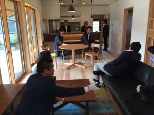 2015-10-21 10.54.30_R