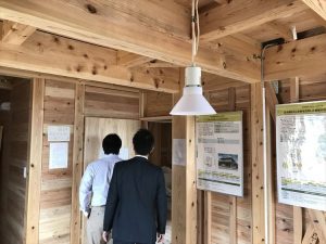 2017-04-18 12.27.09_R